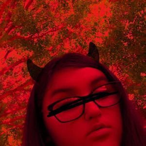 Meet your Posher, Paola